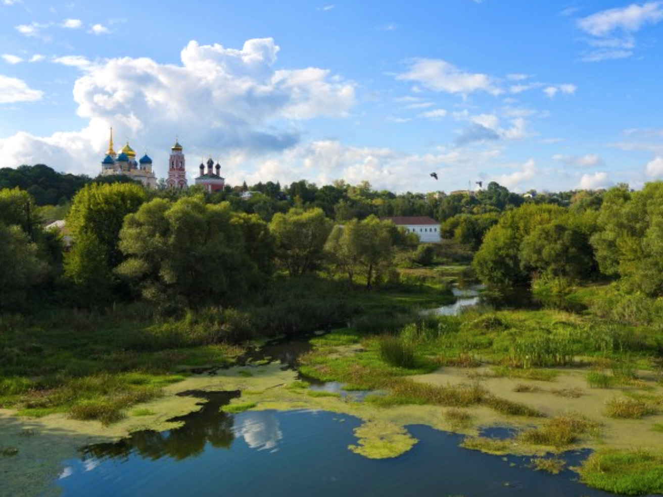 Насладиться видами и тишиной малого города Насладиться видами и тишиной малого города
